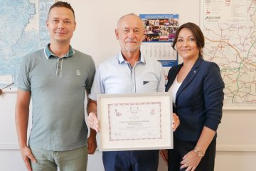 Z lewej: Marcin Brzeziński, Krzysztof Szałankiewicz i Elżbieta Czarnota / fot. Powiat Średzki