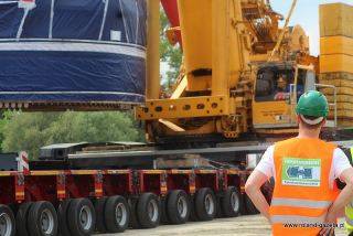 Mega transport wyruszył w drogę