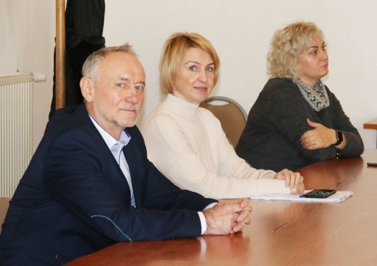 Podczas spotkania ustalono, że będą opracowywane dalsze rozwiązania mające wspierać pieczę zastępczą / fot. Powiat Średzki - RFP