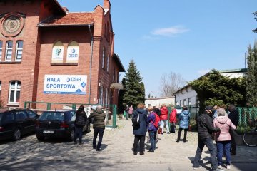 Najwięcej szczepień przeprowadza otwarty 28 kwietnia br. punkt szczepień powszechnych w hali OSiR / Fot. UM