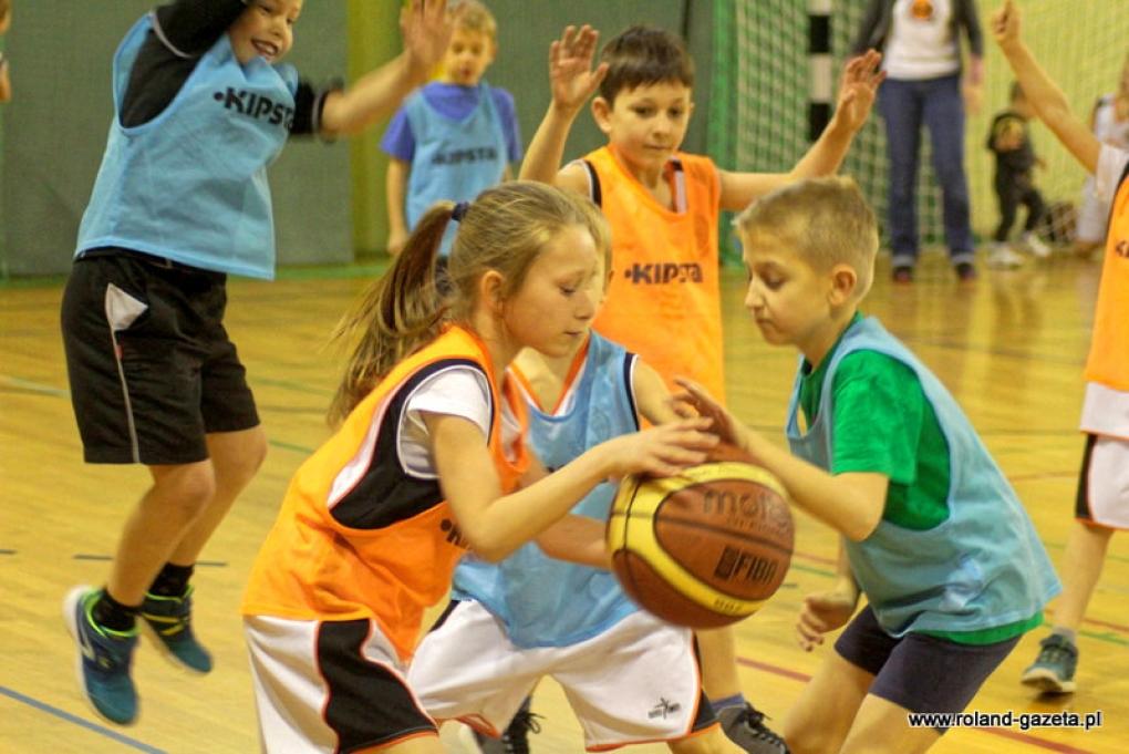 Mikołajkowy turniej młodych koszykarzy