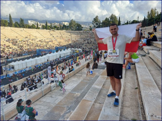 Policjant ze Środy Śląskiej zdobywa metę jednego z najtrudniejszych maratonów świata