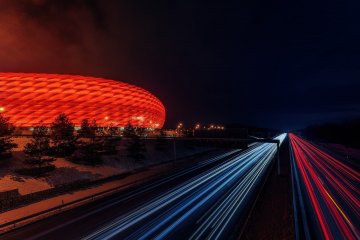 Światła do jazdy dziennej, mijania, drogowe. Jak powinniśmy korzystać z różnych typów świateł?