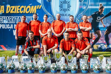Nie tylko służba, ale i serce – średzcy policjanci zagrali w szczytnym celu