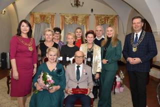 Złote Gody Państwa Teresy i Lesława Ochlik / fot. Studio Foto Sztuka 