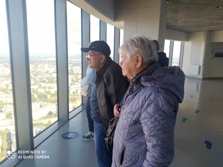 Seniorzy z 40. piętra podziwiali Wrocław