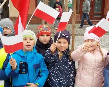 Kotyliony i flagi... Przedszkolaki uczciły Święto Niepodległości