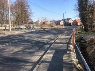 Co faktycznie płynie rurami pod mostem w Wilczkowie?