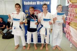 Medalowa sobota średzkich karateków