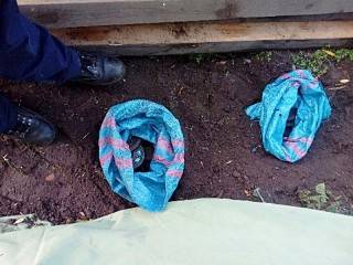 Okradli siłownię. Fanty ukryli w workach i zakopali w ziemi