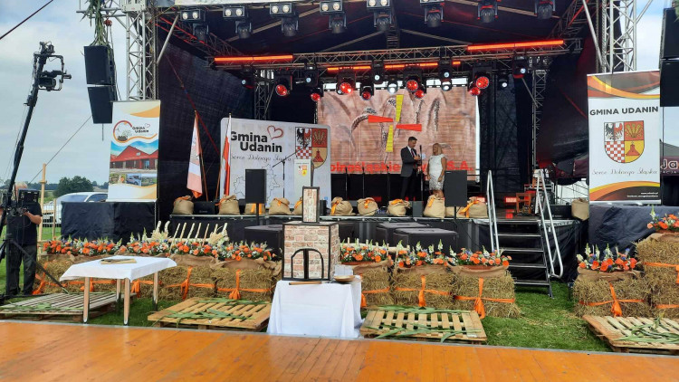 Dożynki gminne w Pichorowicach (na żywo)