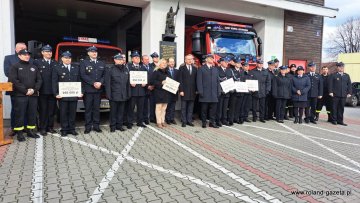 Podczas uroczystości w Udaninie przekazano promesy na zakup wozów strażackich