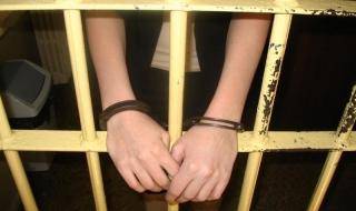 Była pijana. Potrąciła kobietę i odjechała...