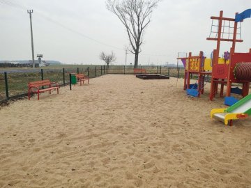 Plac zabaw przy boisku w Proszkowie zostanie doposażony / fot. UM
