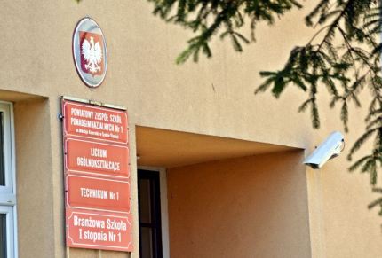 Szkoły ponadpodstawowe pracują w trybie hybrydowym