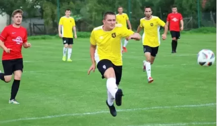 Czarni Białków ulegli Victorii Orzeszków [fotorelacja]