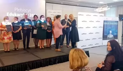 Szkoła Podstawowa nr 3 w Środzie Śląskiej nagrodzona w Plebiscycie Edukacyjnym!