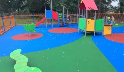 Nowy plac zabaw w Ujeździe Górnym