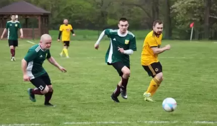 Wilki Różana górą w starciu z Tęczą Kwietno [fotorelacja]