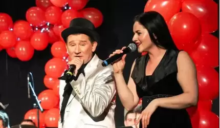 Przedłużone walentynki w Domu Kultury. Koncert piosenek o miłości w Środzie Śląskiej