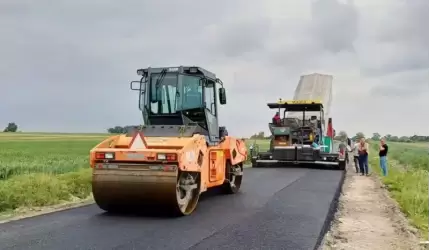 Trwa remont drogi powiatowej Ciechów - Bukówek. Wyznaczono objazdy!