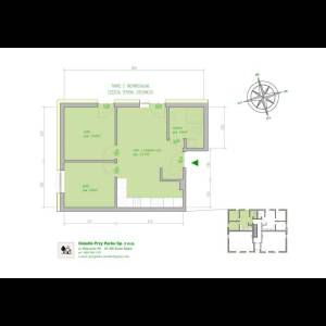 Floor plan of a residence showing rooms, dimensions, and a compass rose. Modern layout with green areas included.