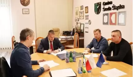 Umowy na PT w Świętem i Środzie Śl.