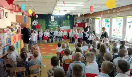 Przedszkolaki uczciły Święto Konstytucji 3 Maja