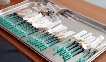 Terminy na szczepienia przeciw covid-19 w hali OSiR