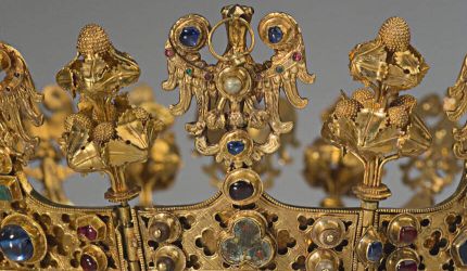 Korona Blanki de Valois, Muscho i Czarna Śmierć: opowieść o Skarbie Średzkim