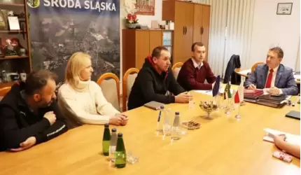 Burmistrz podpisał kontrakt z Polską Grupą Górniczą na dostawę węgla