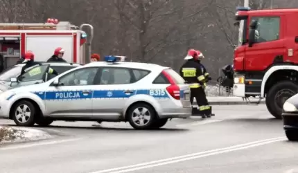Na skrzyżowaniu w Środzie Śl. zderzyły się 3 pojazdy