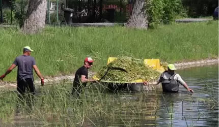 Prace konserwacyjne na zbiorniku w Juszczynie