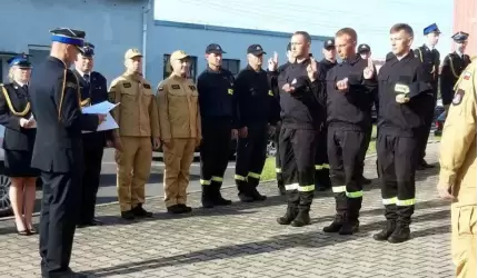 Uroczyste ślubowanie średzkich strażaków