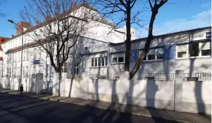 Budynek szpitala znów własnością powiatu. Trochę historii