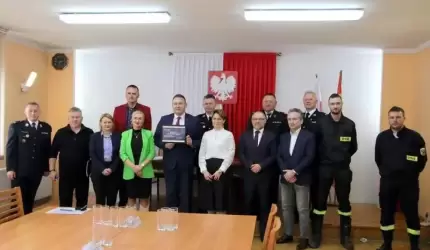 Gmina Udanin: Podpisano umowy na budowę i przebudowę remiz OSP