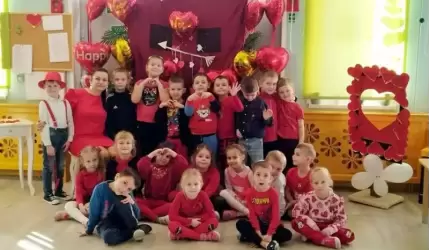Bądźmy dla siebie mili każdego dnia! Walentynki w Przedszkolu w Ciechowie