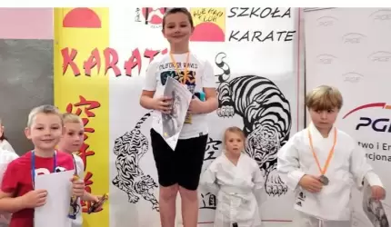 Udany start karateków z Ciechowa na mistrzostwach w Bogatyni