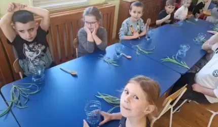 Warsztaty przyrodnicze grupy Jagódki z przedszkola w Ciechowie