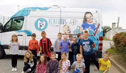 Dentobus w szkole w Rakoszycach