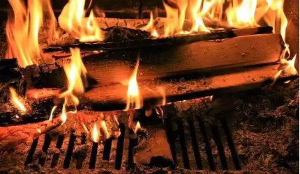 Spalanie od góry, czyli „Kultura” palenia w piecu