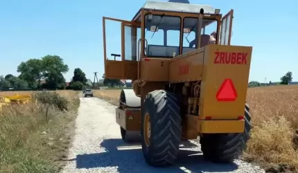 Gmina Udanin: Kolejna droga transportu rolnego wyremontowana