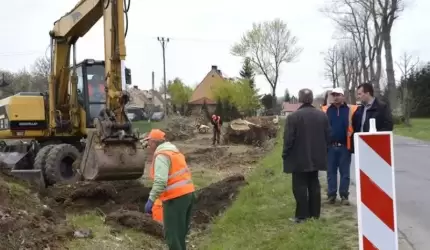 Trwa remont drogi powiatowej Udanin - Piekary