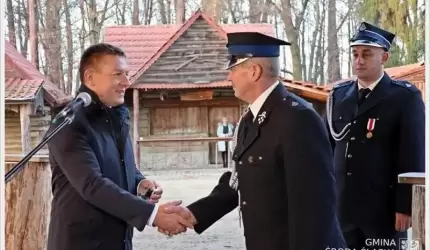 OSP Cesarzowice z nowym samochodem strażackim