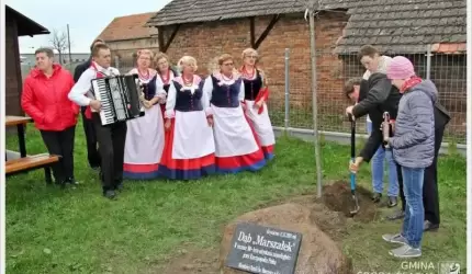 Atrakcyjne centrum wsi Kryniczno