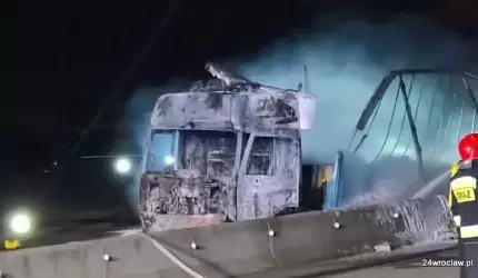 Pożar ciężarówki. Straty to ok. 700 tysięcy złotych