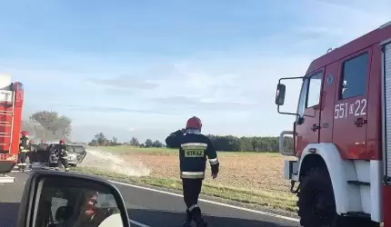 Pożar samochodu na drodze krajowej [aktualizacja]