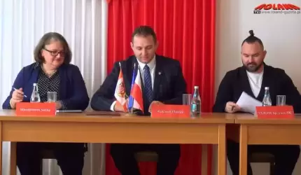 Umowa na budowę Centrum Usług Społeczno – Zdrowotnych w Piekarach podpisana!