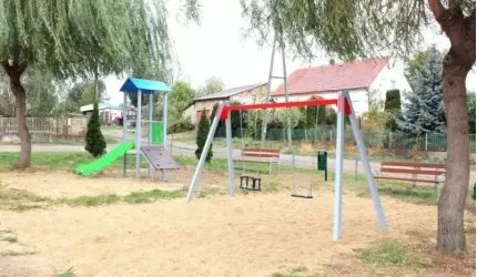 Kolejne place zbaw na terenie gminy Udanin