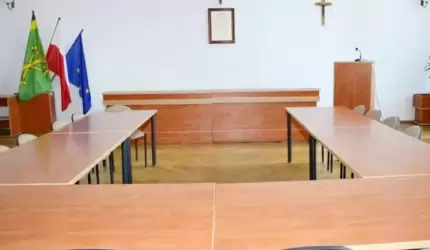 Marzec bez sesji i posiedzeń komisji